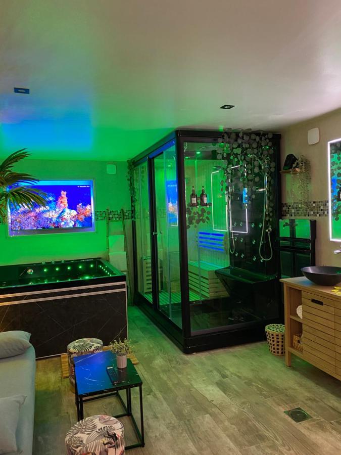 Bioty Chill & Spa Ле-Блан-Мениль Экстерьер фото
